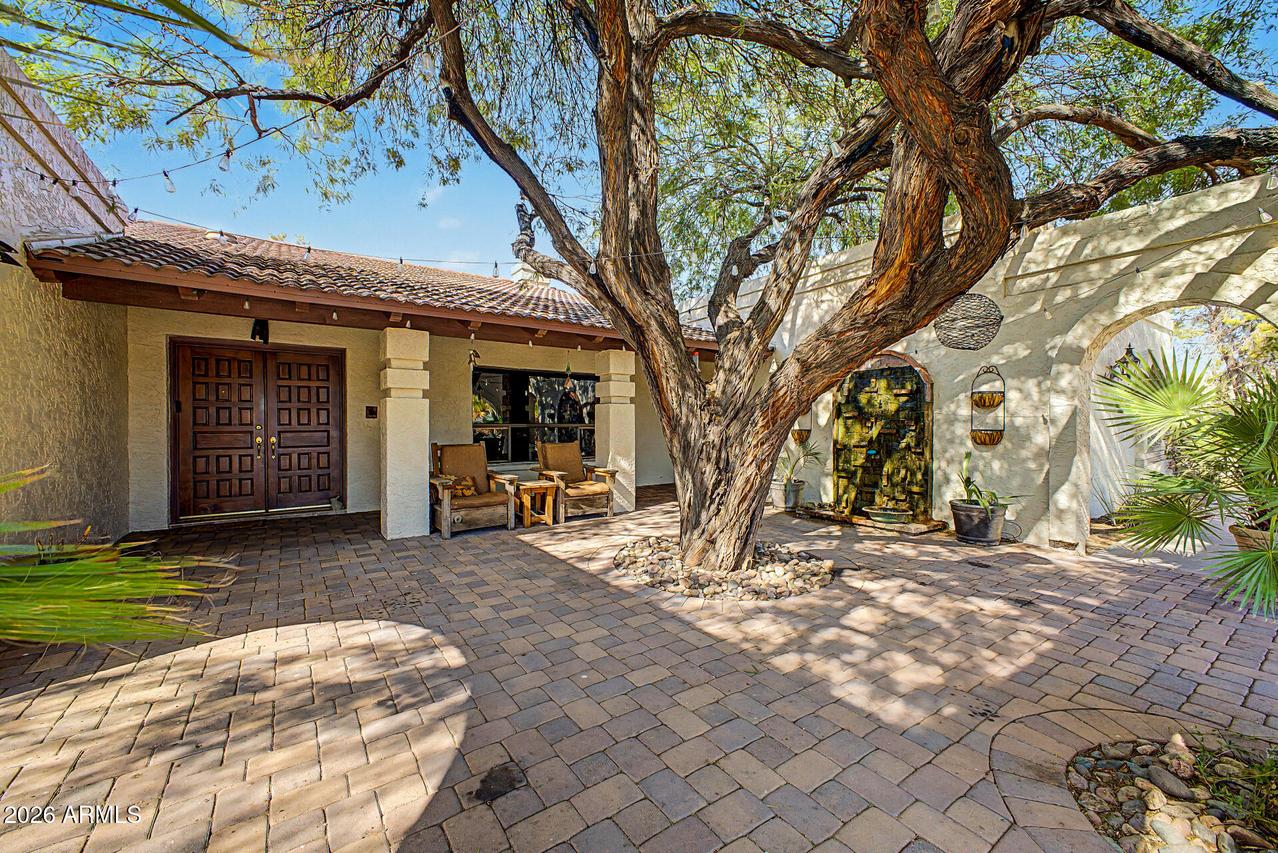 7532 W Villa Theresa Dr., Glendale, AZ 85308