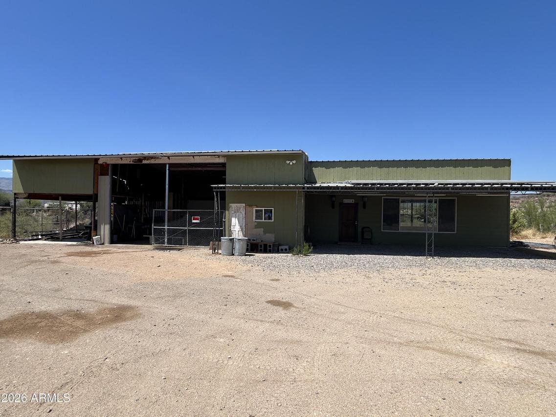 33990 S Old Mud Springs Rd., Black Canyon City, AZ 85324