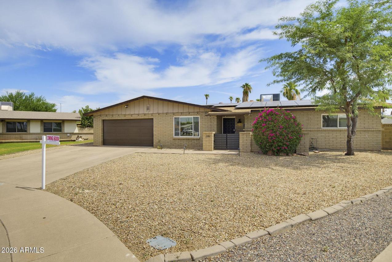 2242 W Concho Cir., Mesa, AZ 85202