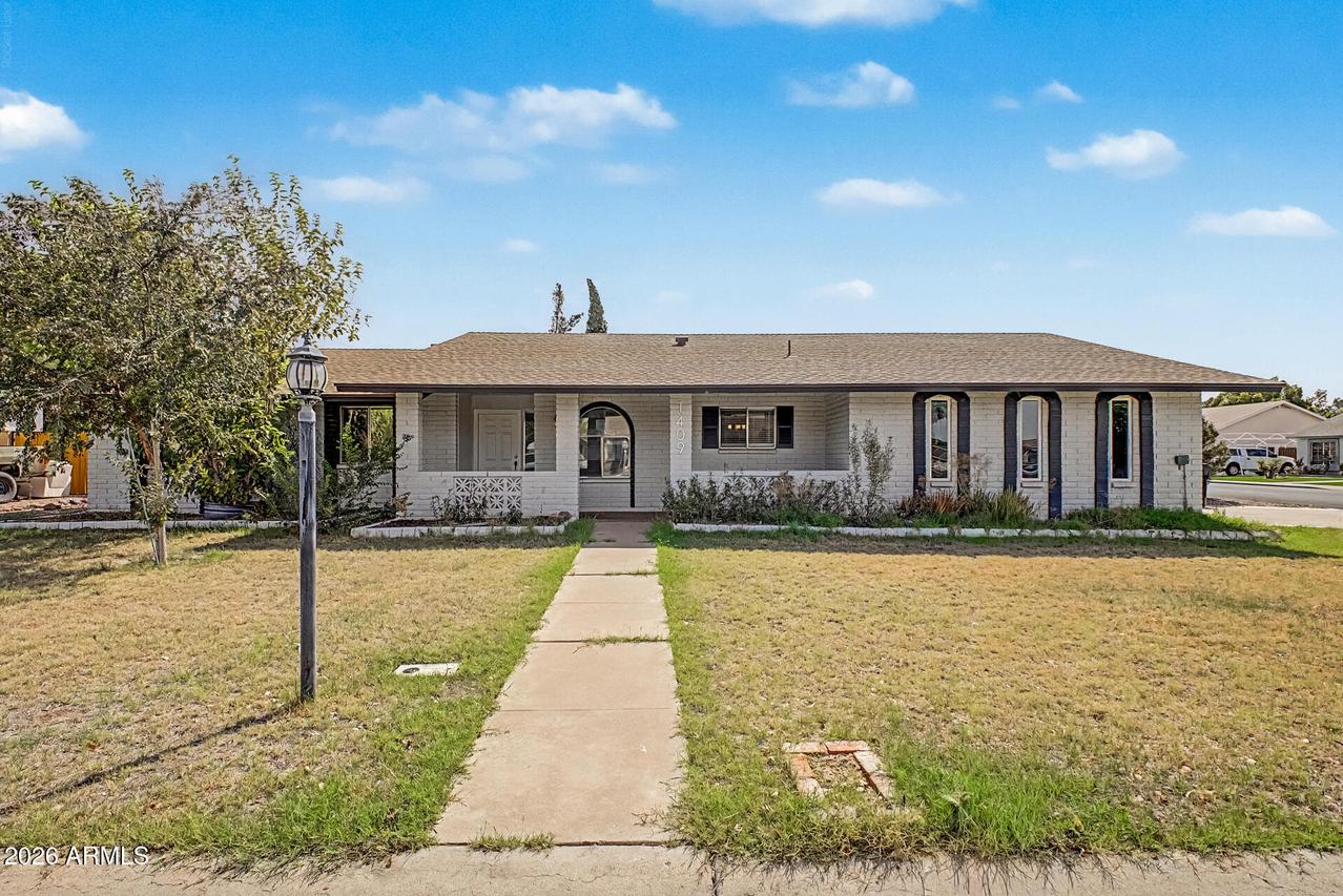 1409 N 62nd St., Mesa, AZ 85205
