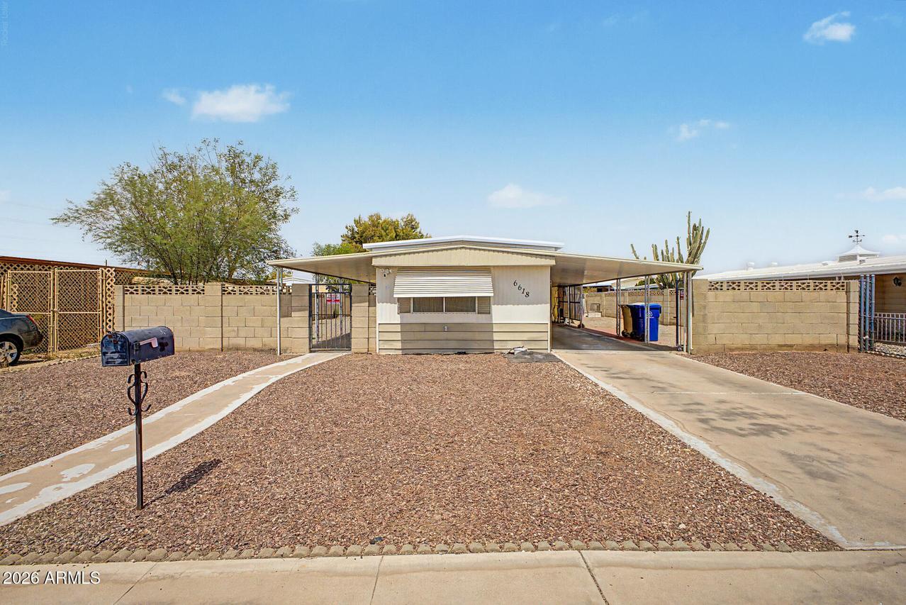 6618 W Hatcher Rd., Glendale, AZ 85302
