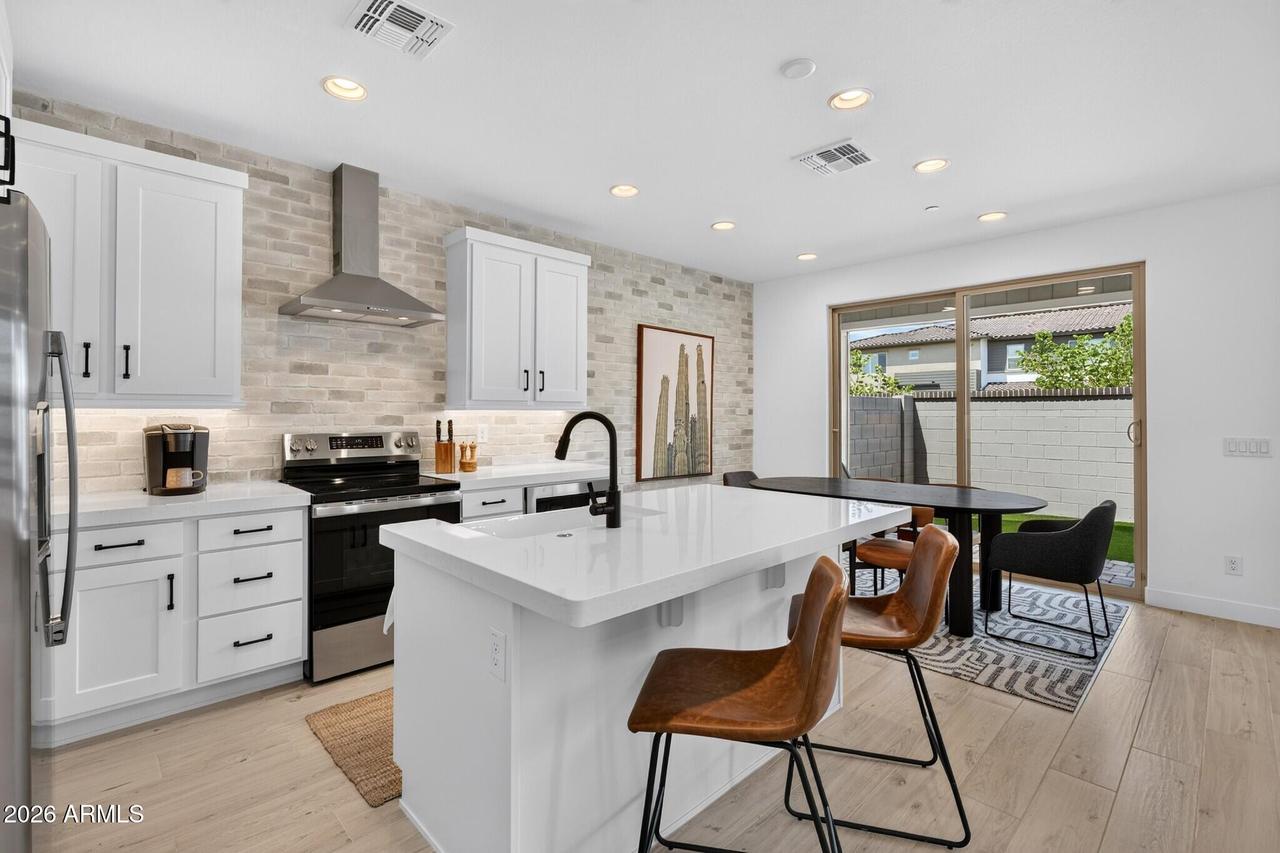 3530 E Riverdale St., Mesa, AZ 85213