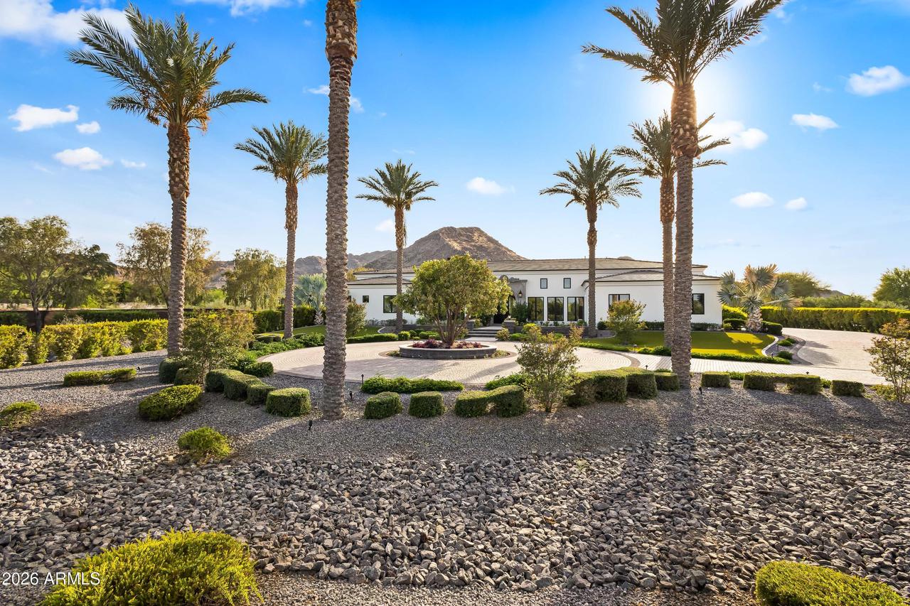 7970 N Ironwood Dr., Paradise Valley, AZ 85253