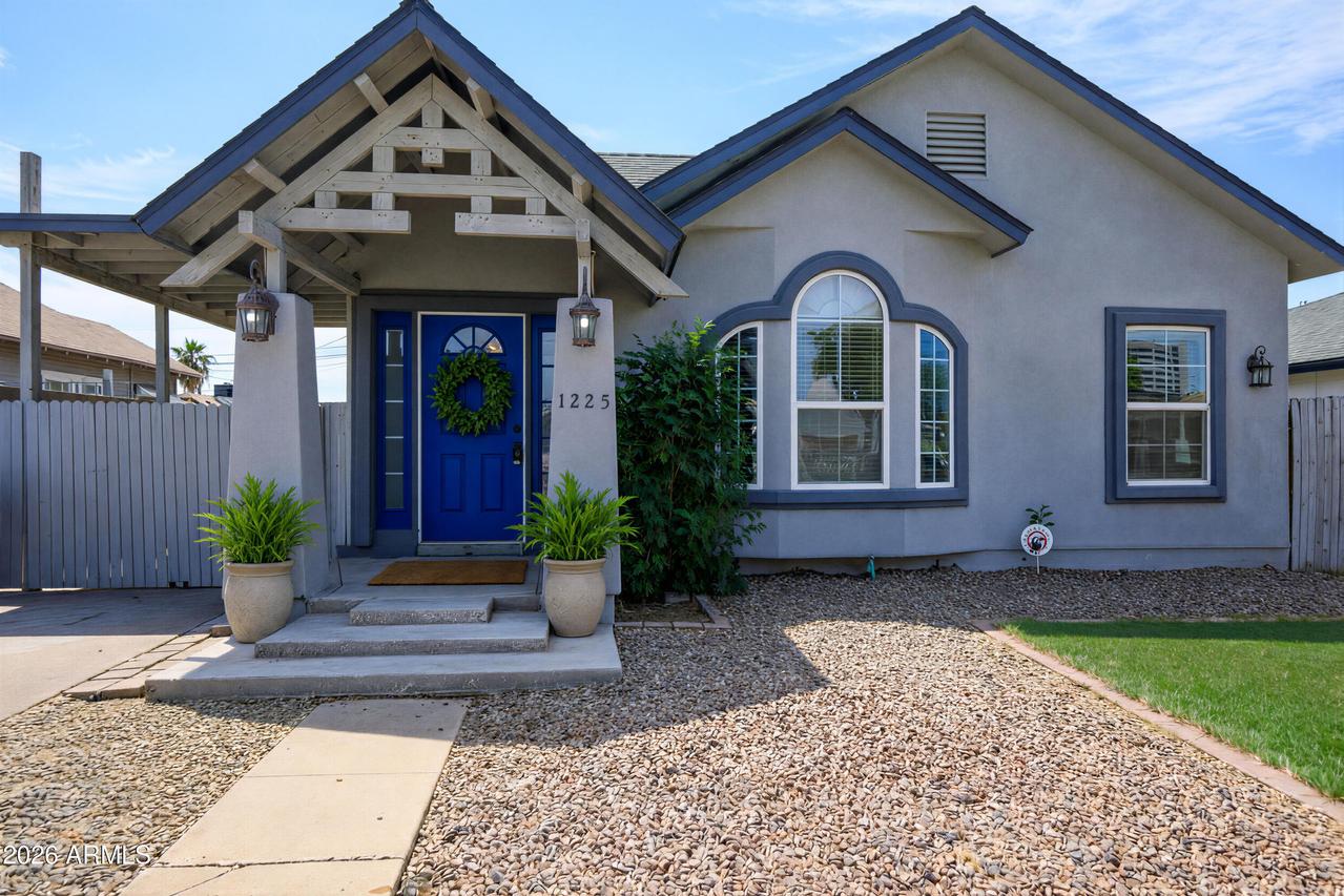 1225 E Diamond St., Phoenix, AZ 85006