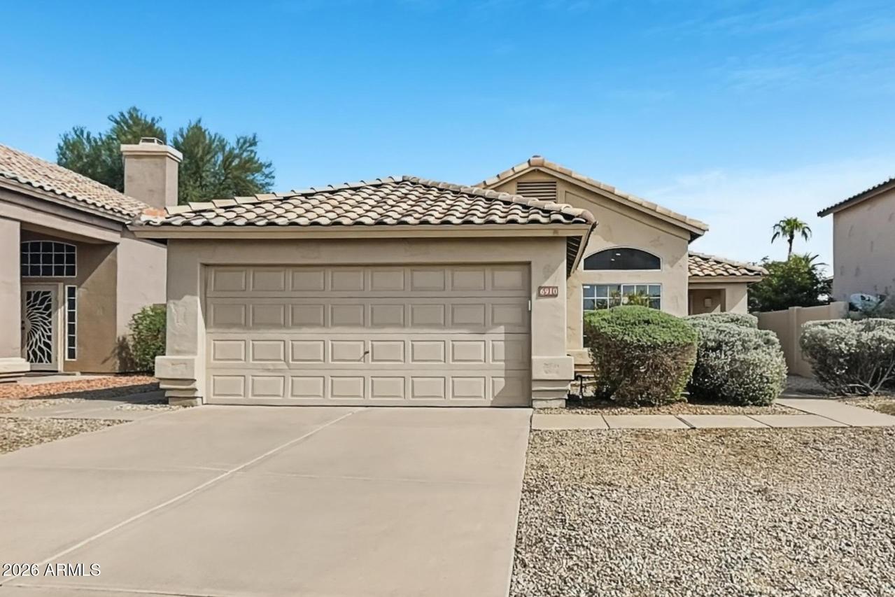 6910 W Via Del Sol Dr., Glendale, AZ 85310