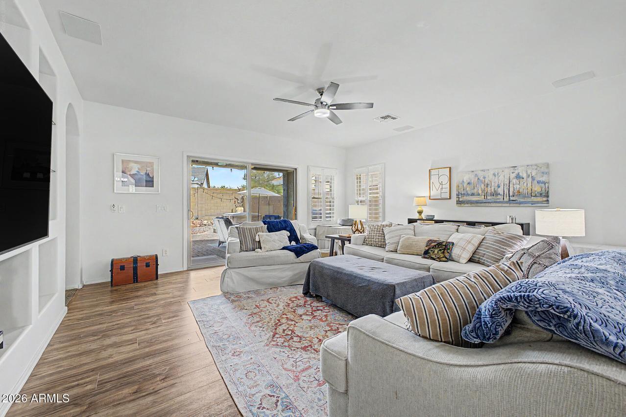 6604 W Rushmore Way, Florence, AZ 85132