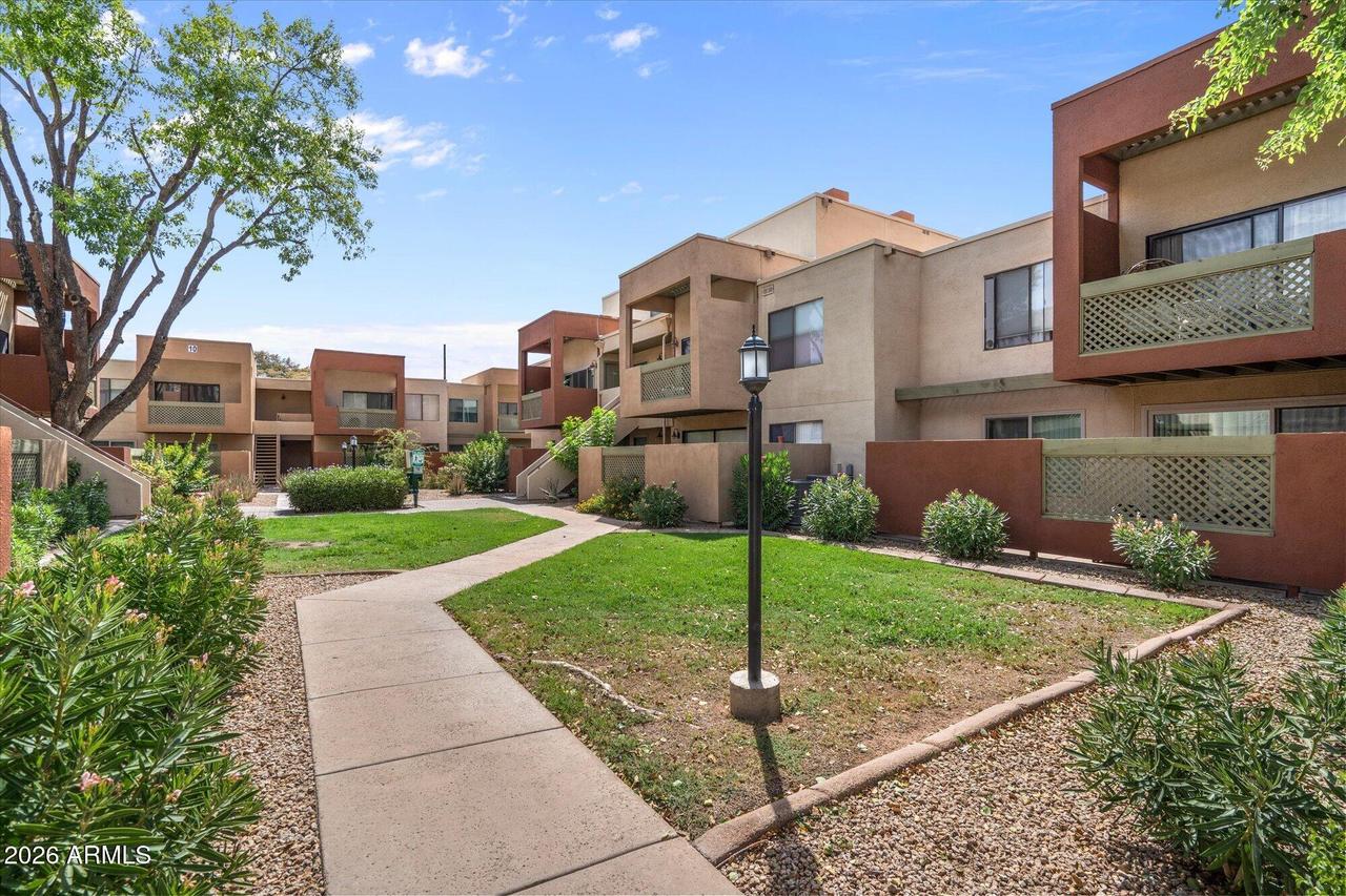 3500 N Hayden Rd. #907, Scottsdale, AZ 85251