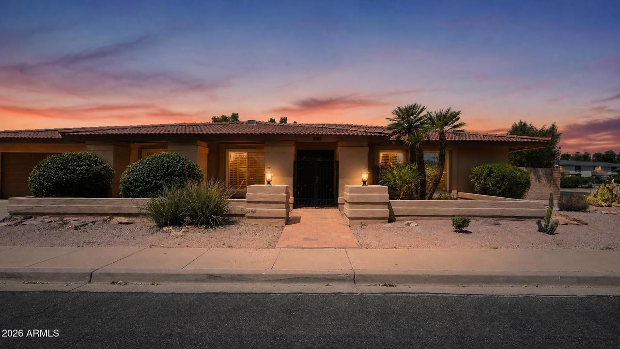 2702 S El Paradiso, Mesa, AZ 85202