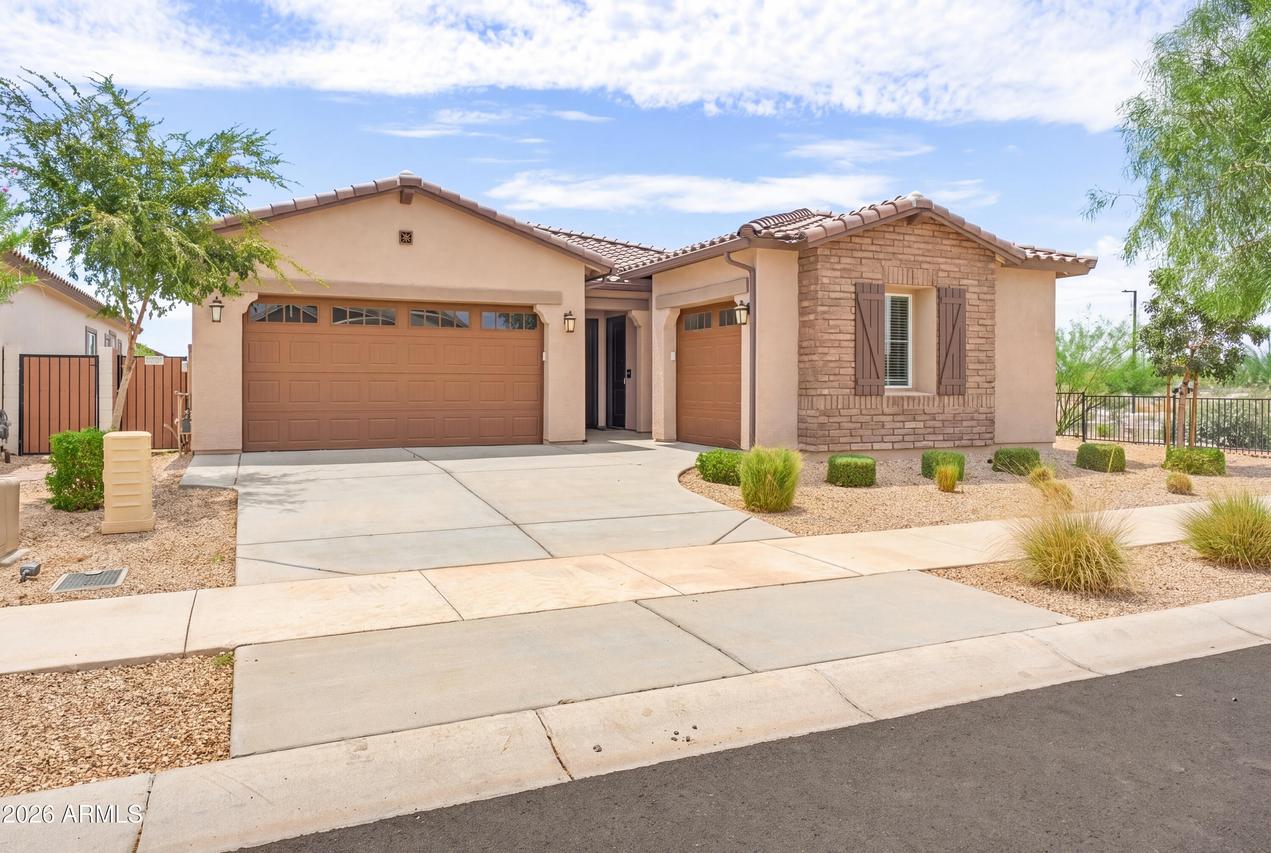 15053 W Desert Hollow Dr., Surprise, AZ 85387