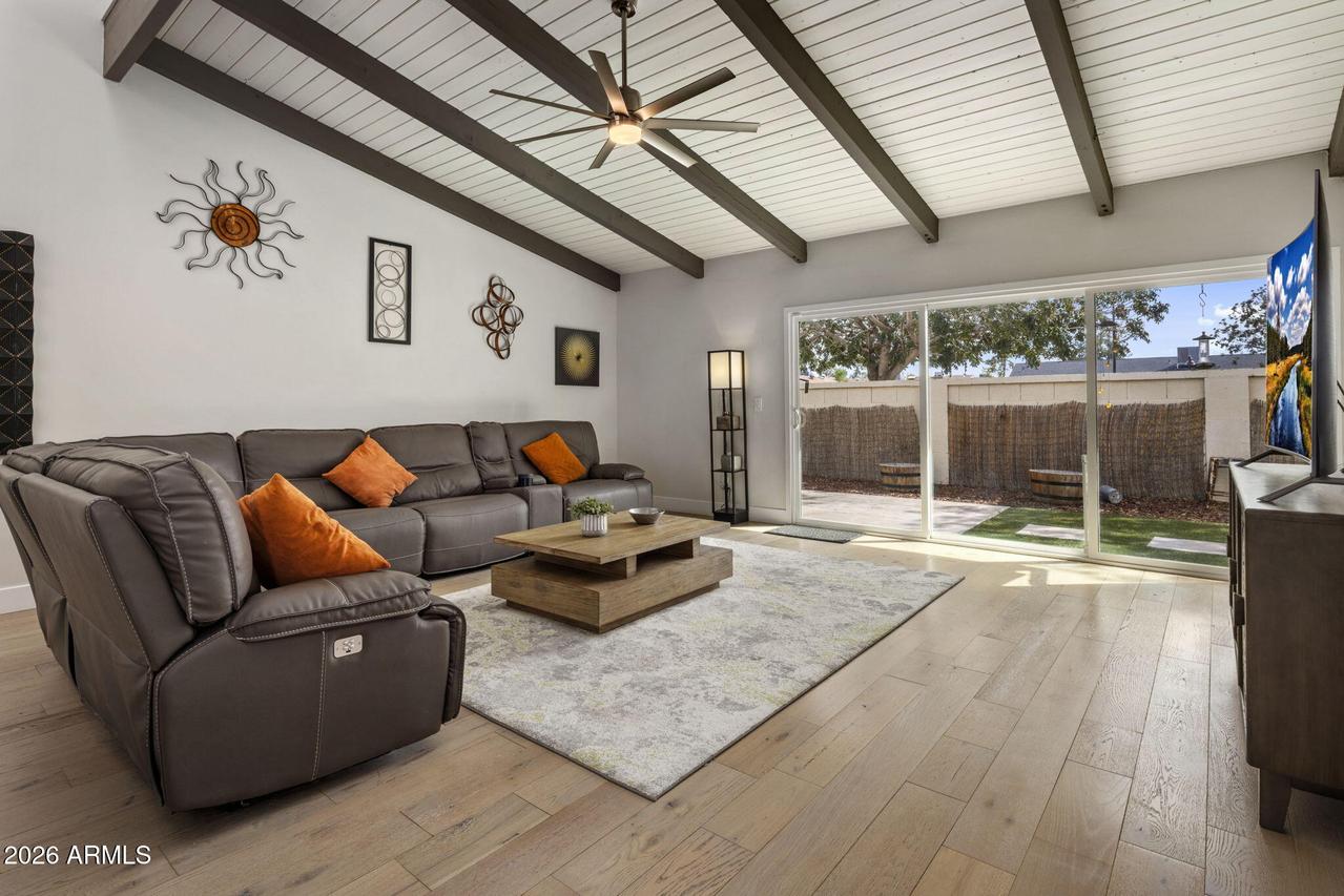 8633 E Monterosa Ave., Scottsdale, AZ 85251