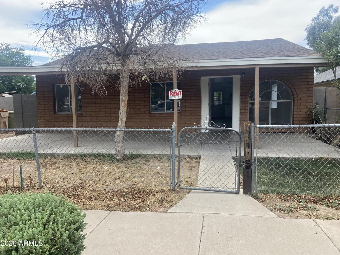 6706 N 55th Ave., Glendale, AZ 85301
