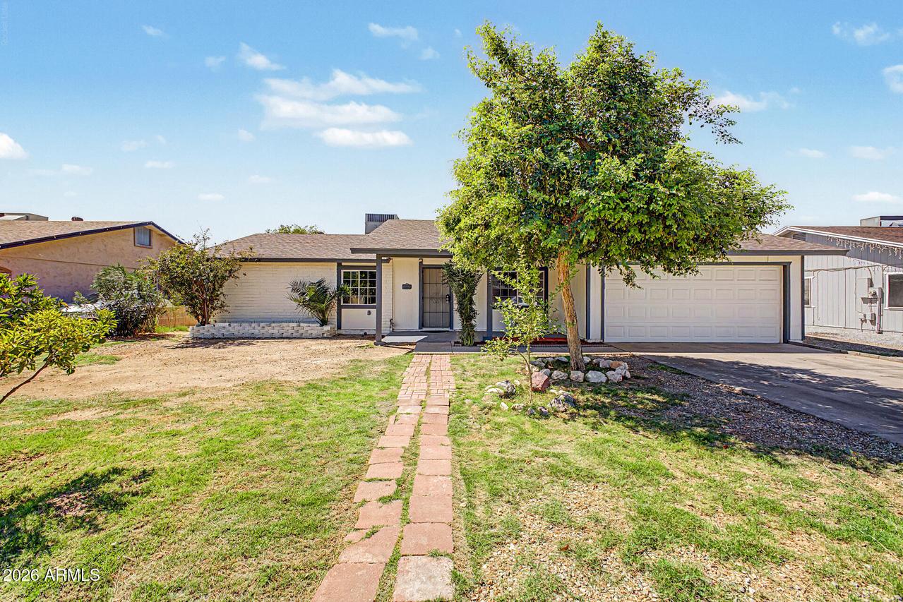 8621 W Turney Ave., Phoenix, AZ 85037