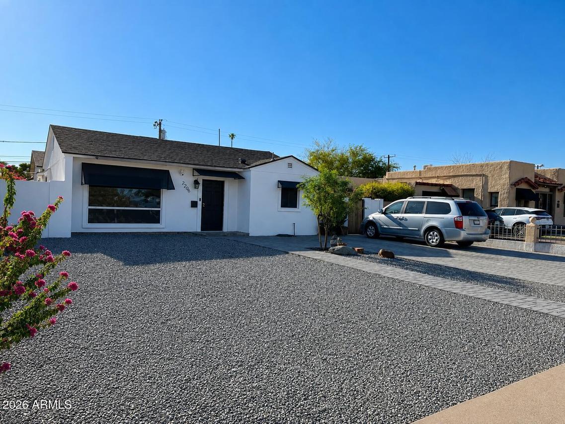 2206 N 15th Ave., Phoenix, AZ 85007