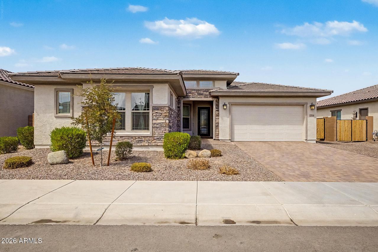 17814 W Medlock Dr., Litchfield Park, AZ 85340