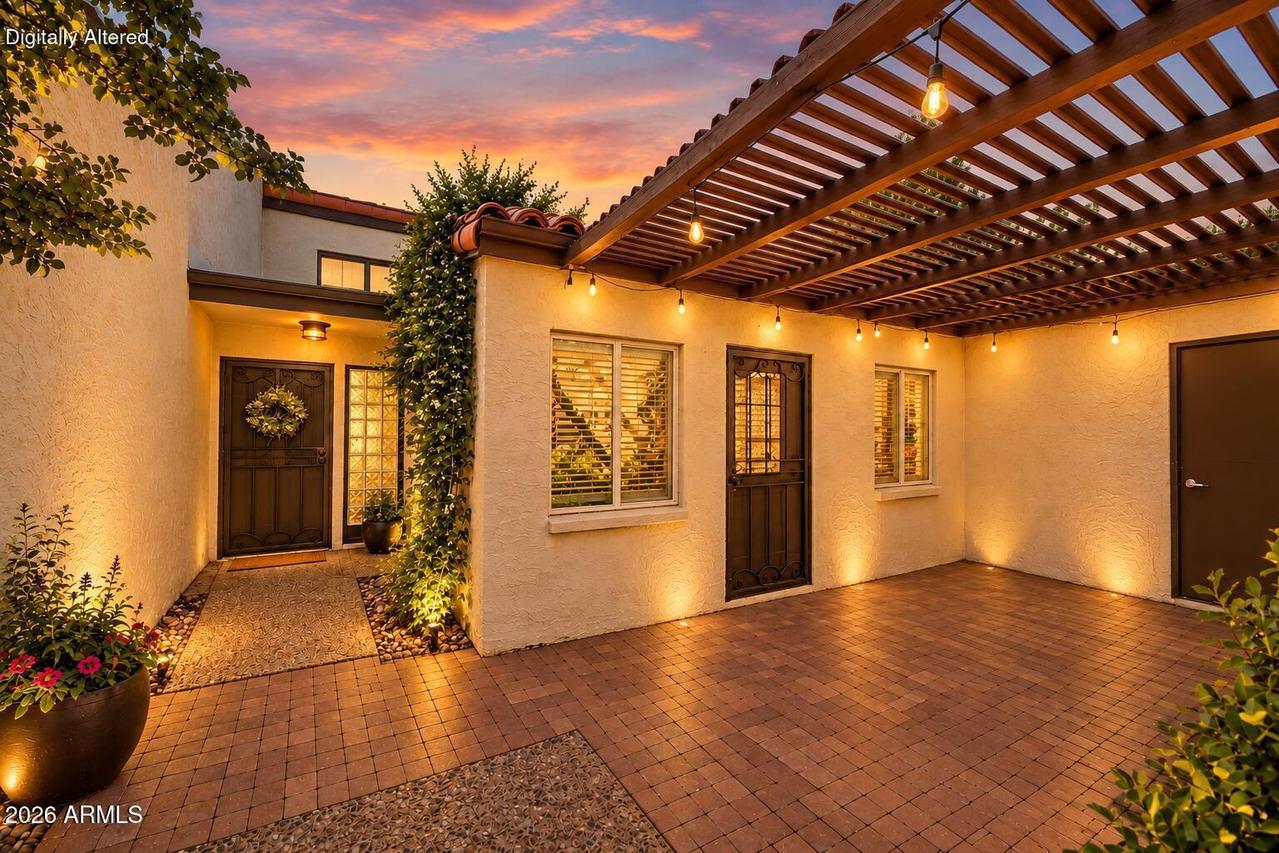 3 E Manzanita Dr., Phoenix, AZ 85020