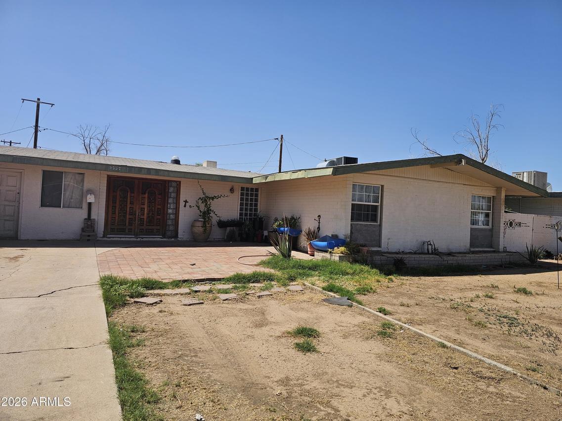 5637 W Heatherbrae Dr., Phoenix, AZ 85031