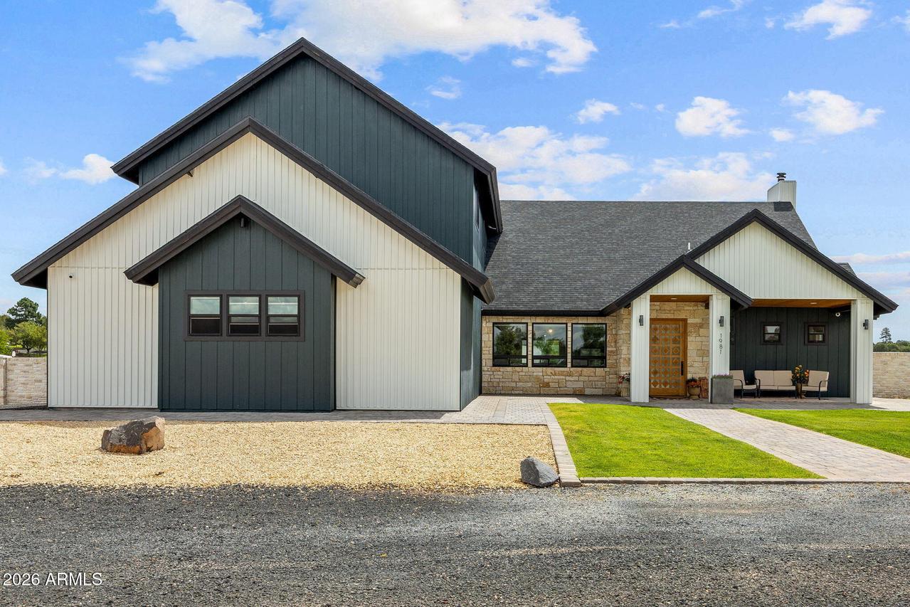 1981 N 22nd Ave., Show Low, AZ 85901
