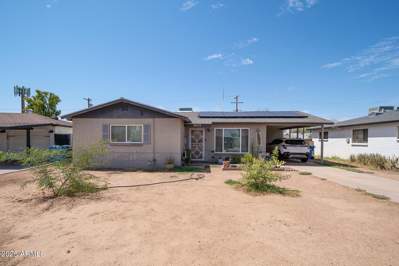2402 N 36th Pl., Phoenix, AZ 85008