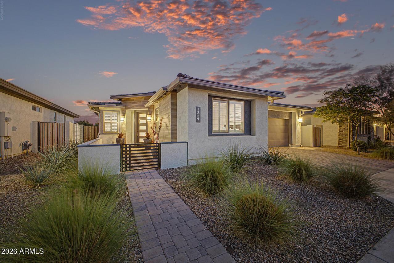 1337 W Camina Buena Vista, San Tan Valley, AZ 85140