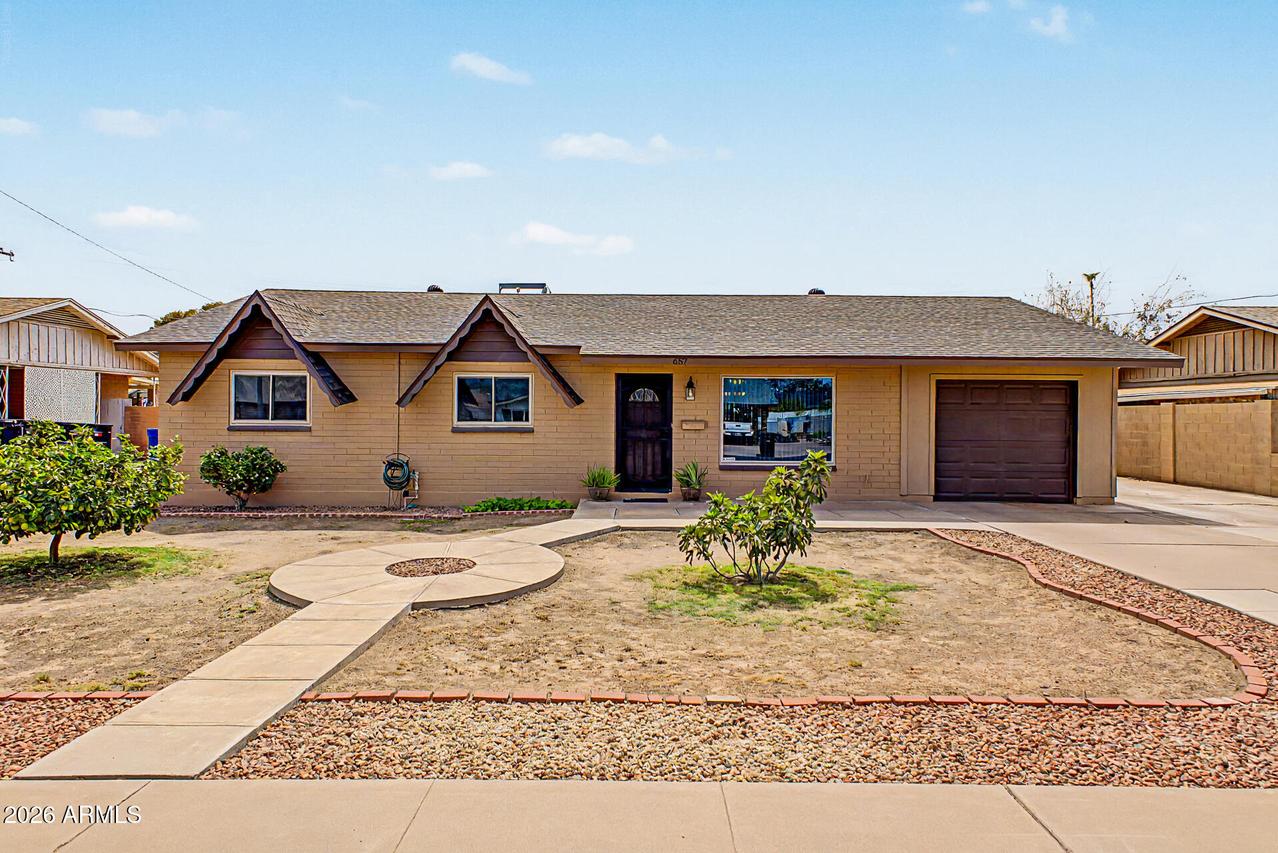 657 W Linda Ln., Chandler, AZ 85225