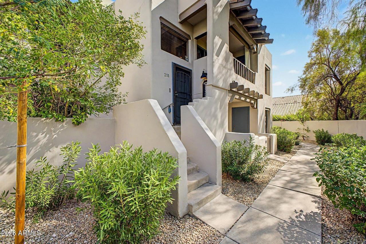 7300 N Dreamy Draw Dr. #211, Phoenix, AZ 85020