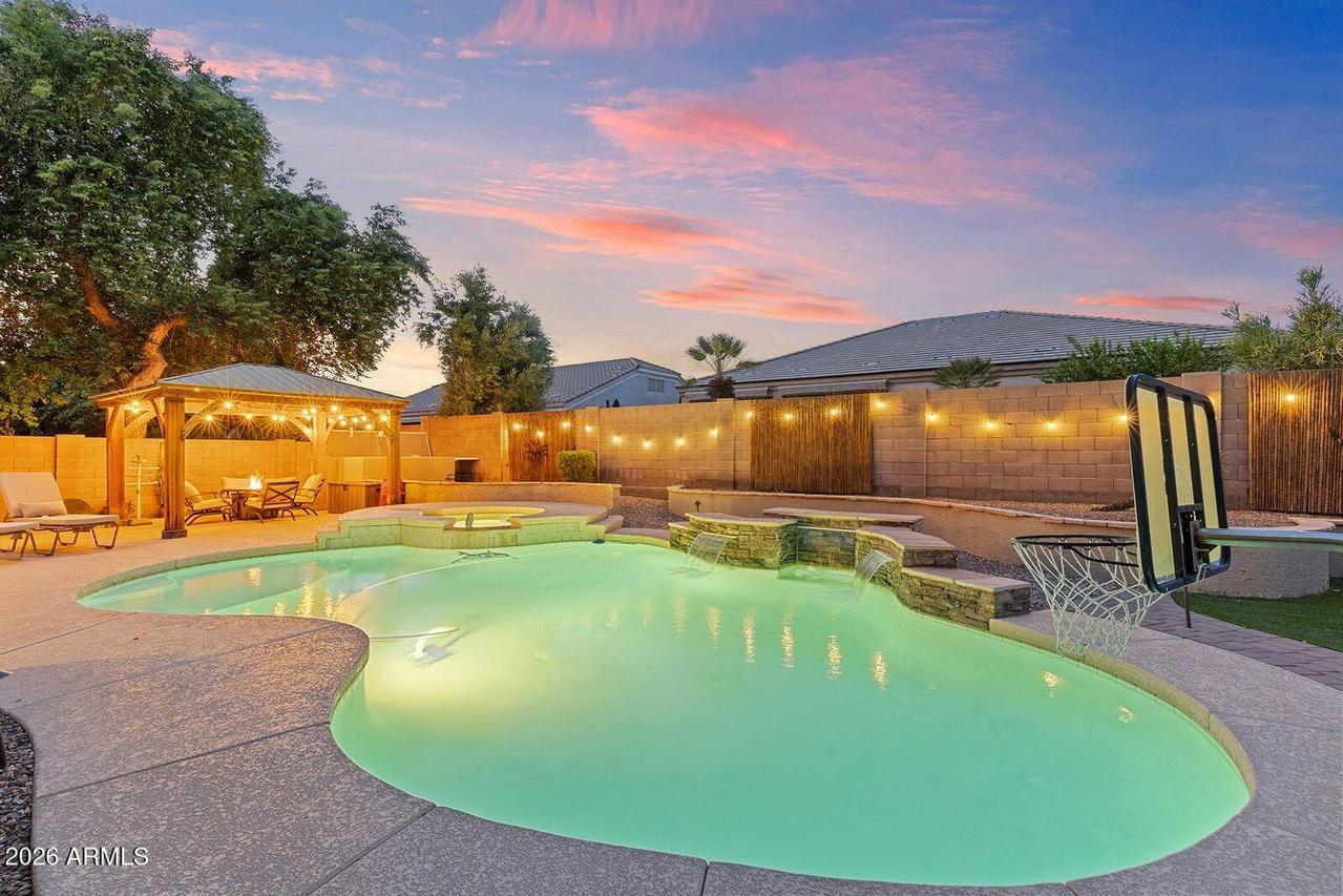 8710 E Hobart St., Mesa, AZ 85207