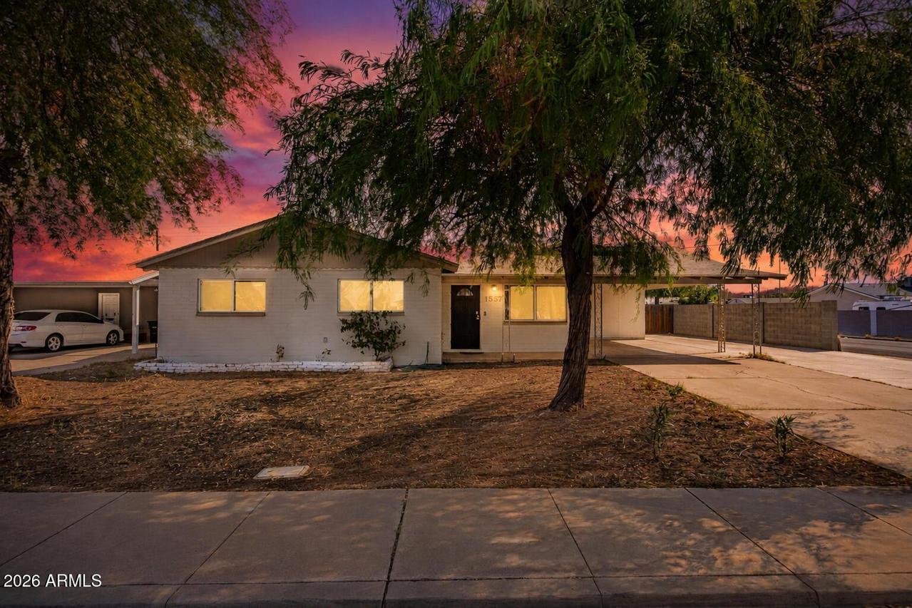 1557 W 2nd St., Mesa, AZ 85201