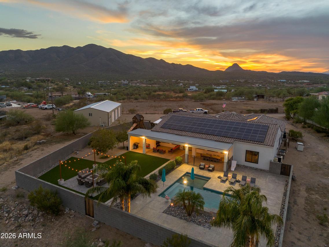 119 E Sabrosa Dr., New River, AZ 85087