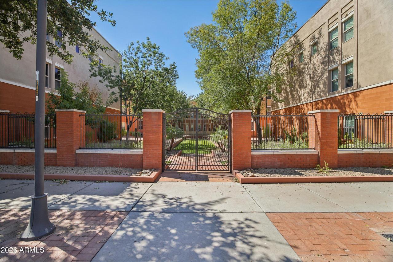 543 W 6th St., Tempe, AZ 85281