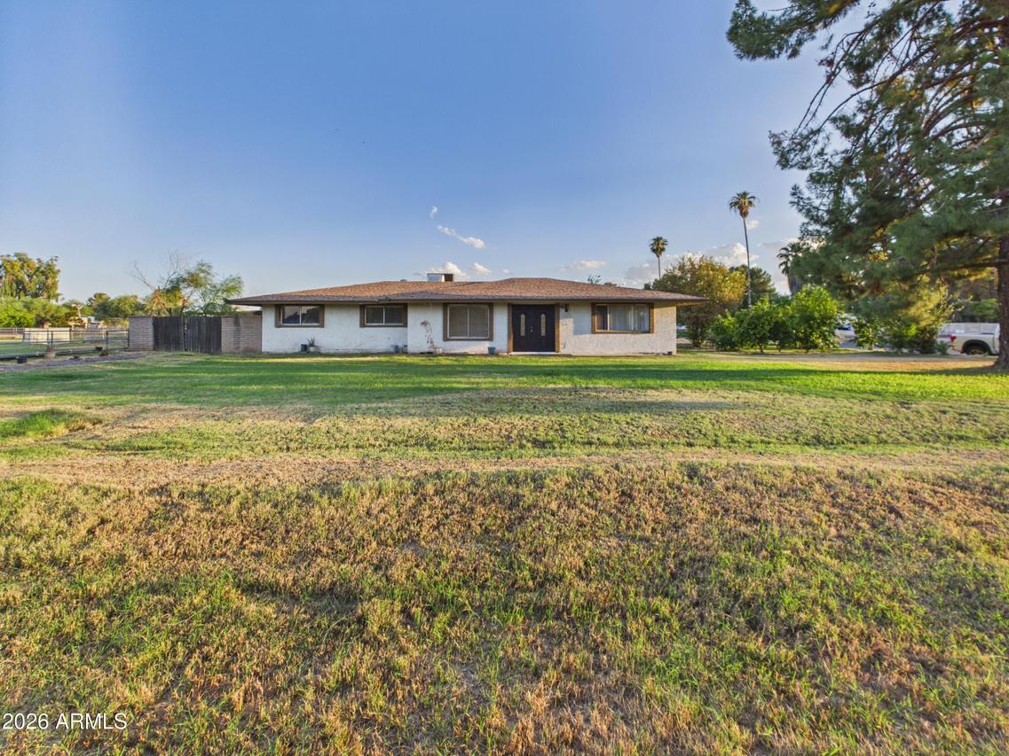6809 S 66th Ave., Laveen, AZ 85339