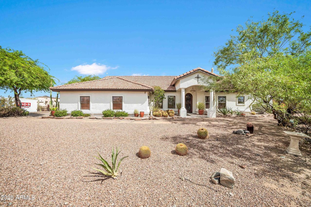 258 W Yearling Rd., Phoenix, AZ 85085