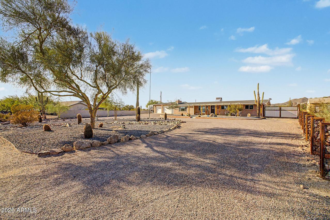 8238 E Mawson Rd., Mesa, AZ 85207