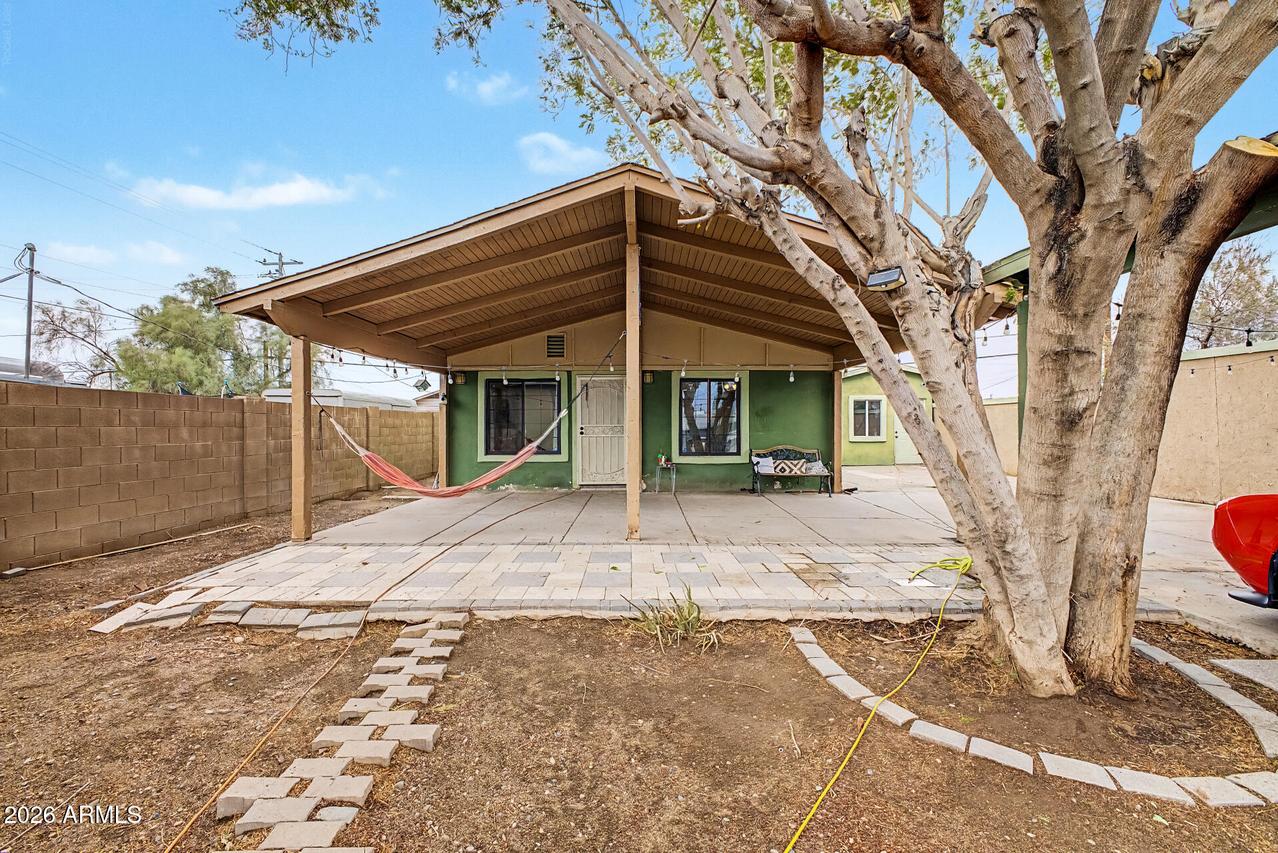 2726 W Taylor St., Phoenix, AZ 85009