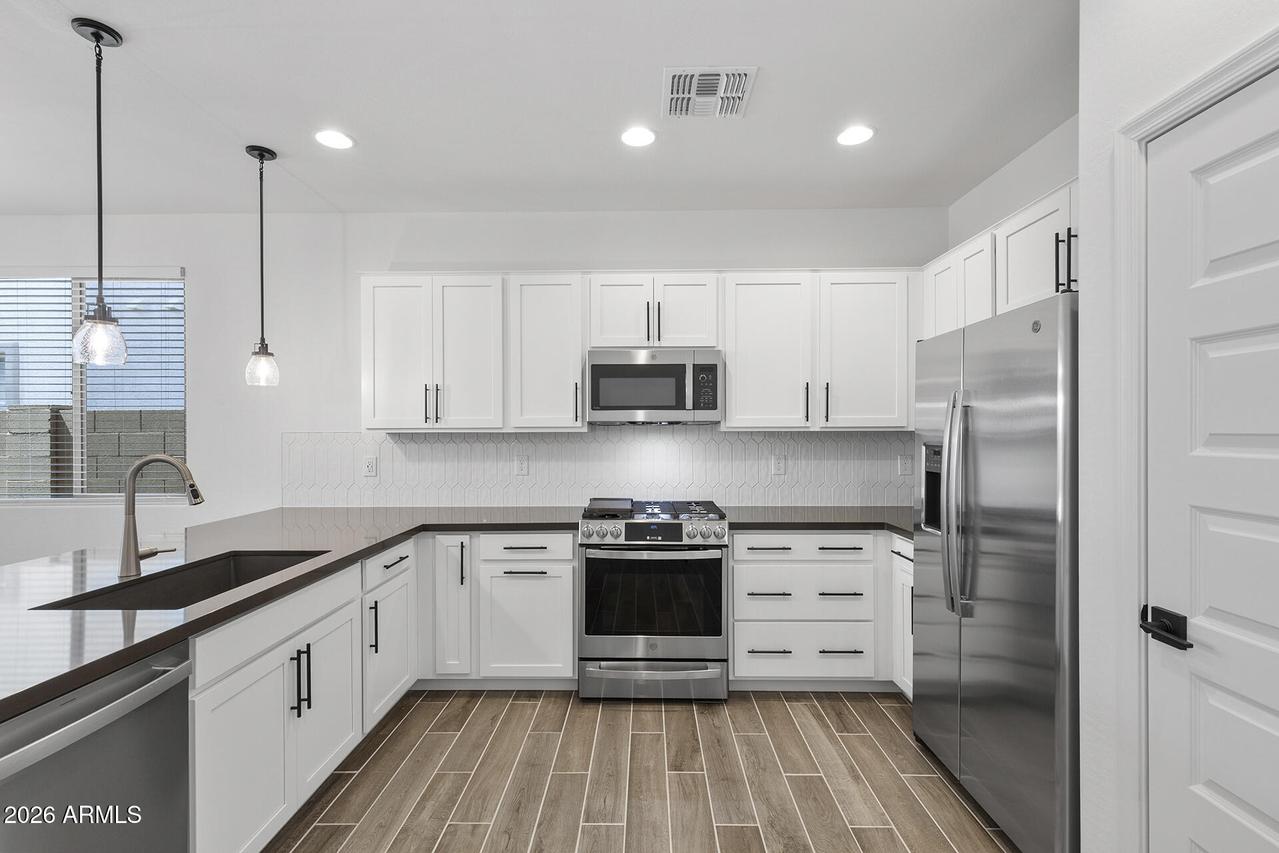 8827 W Pasadena Ave., Glendale, AZ 85305