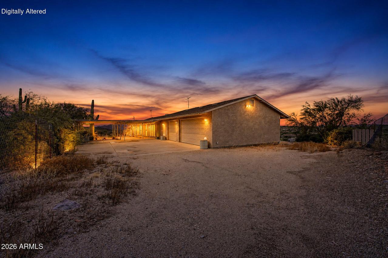 49440 N Central Ave., New River, AZ 85087