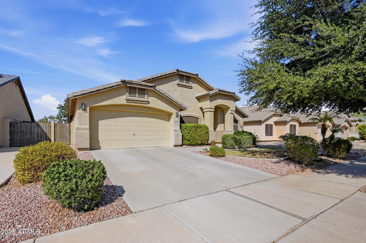 21170 E Calle De Flores St., Queen Creek, AZ 85142