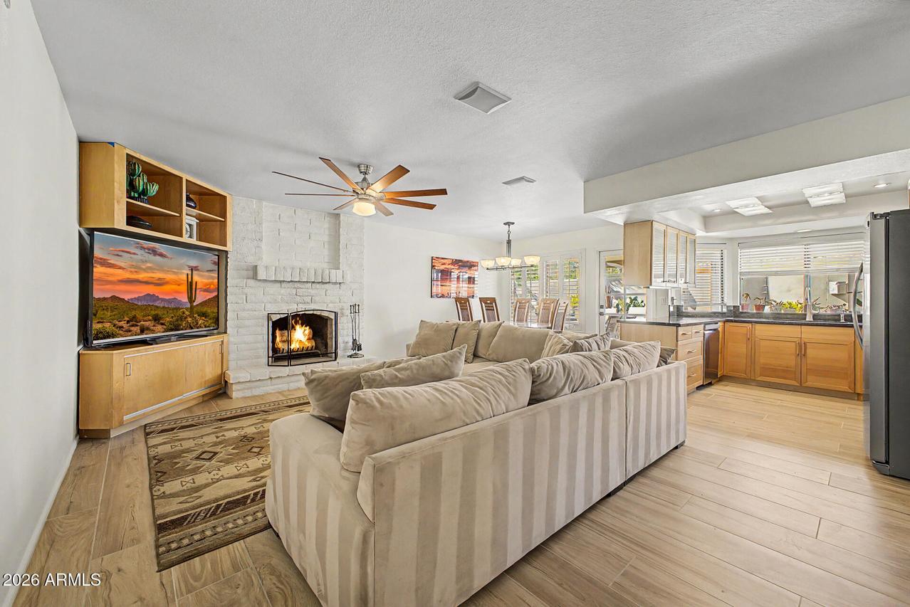 5002 E Le Marche Ave., Scottsdale, AZ 85254