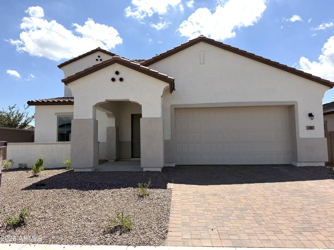 745 W Kingbird Dr., Queen Creek, AZ 85140