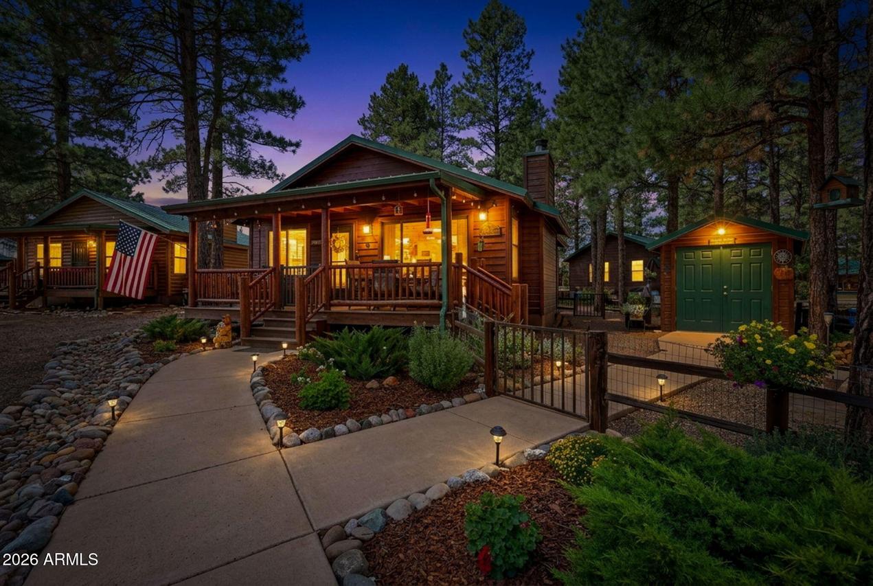2701 Palomino Tr., Overgaard, AZ 85933