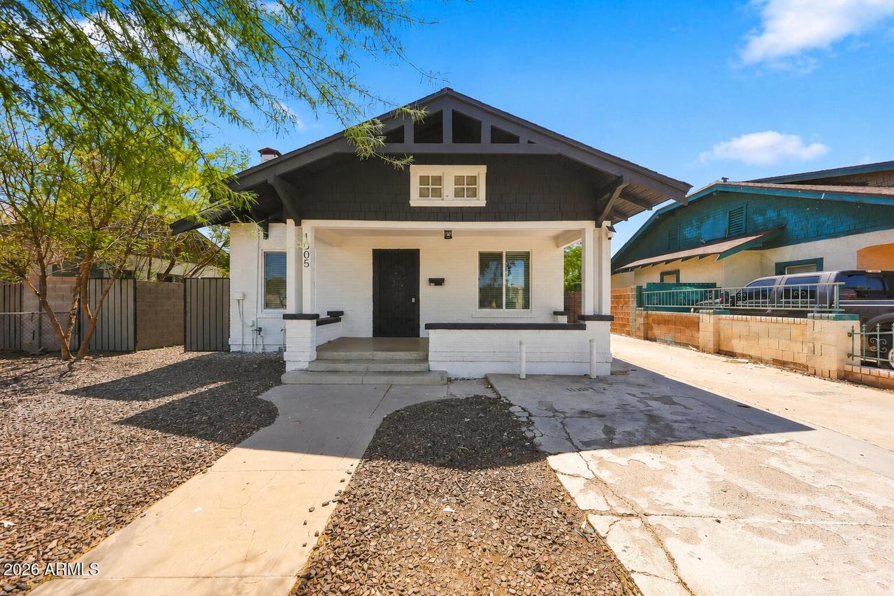 1005 E Moreland St., Phoenix, AZ 85006