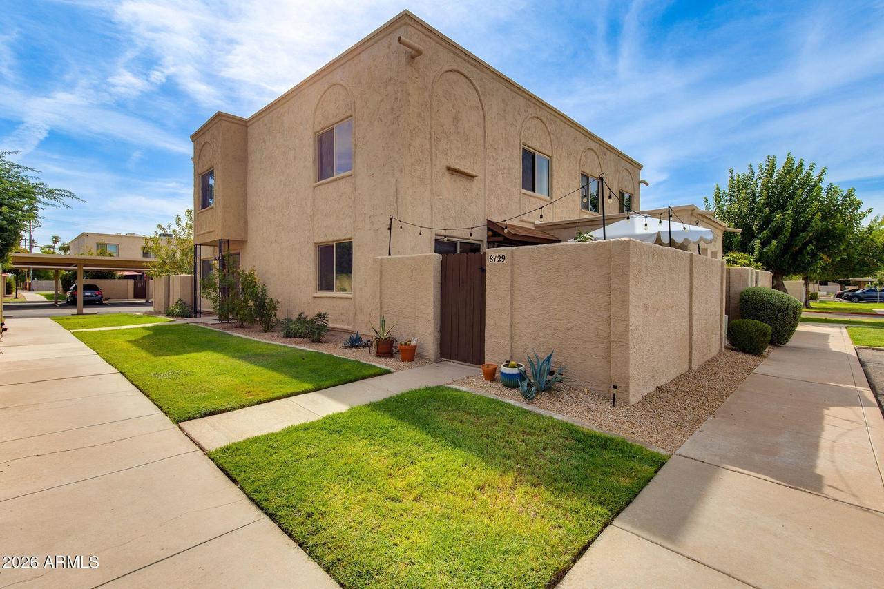 8129 E Glenrosa Ave., Scottsdale, AZ 85251