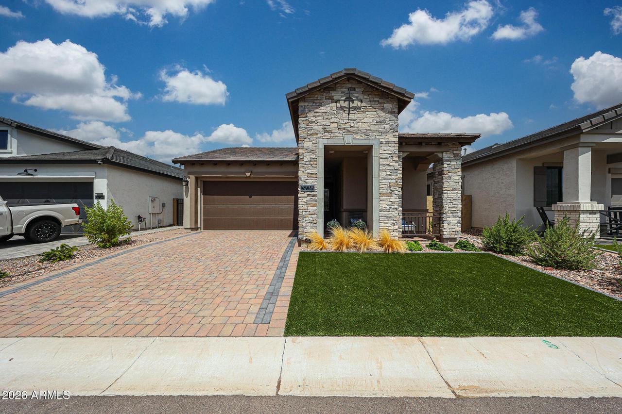 3738 E Rochelle Cir., Mesa, AZ 85213