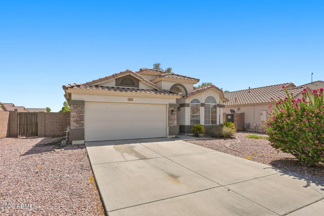 1807 S 82nd Dr., Phoenix, AZ 85043