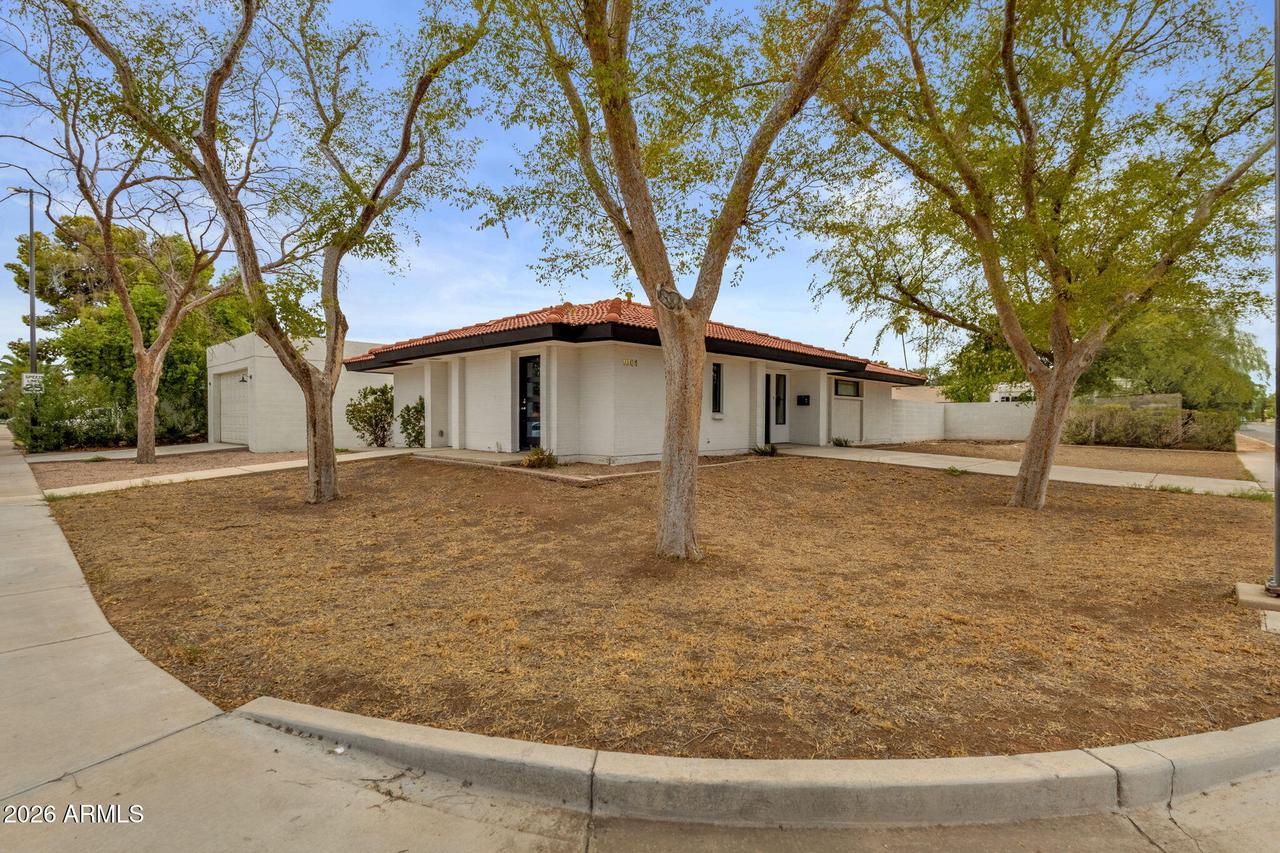 1001 N Burk St., Gilbert, AZ 85234