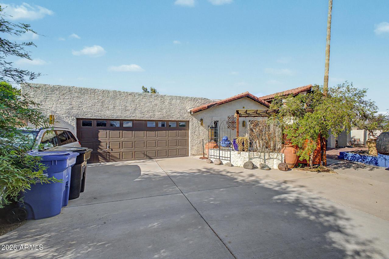 1978 E Greenway Rd., Phoenix, AZ 85022