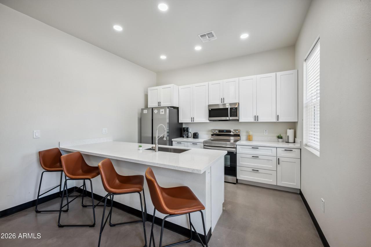 4136 N 11th St., Phoenix, AZ 85014