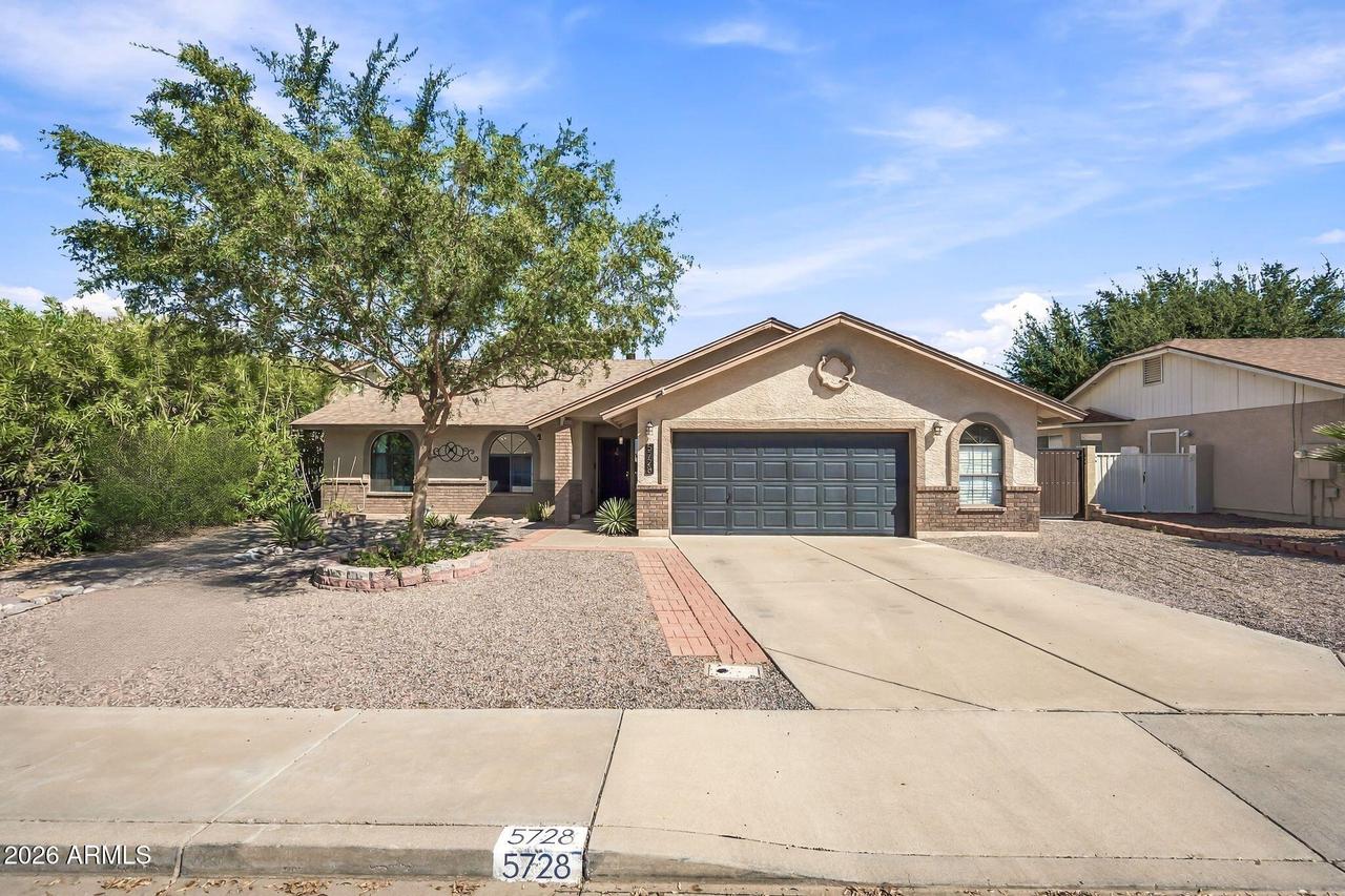 5728 E Enrose St., Mesa, AZ 85205