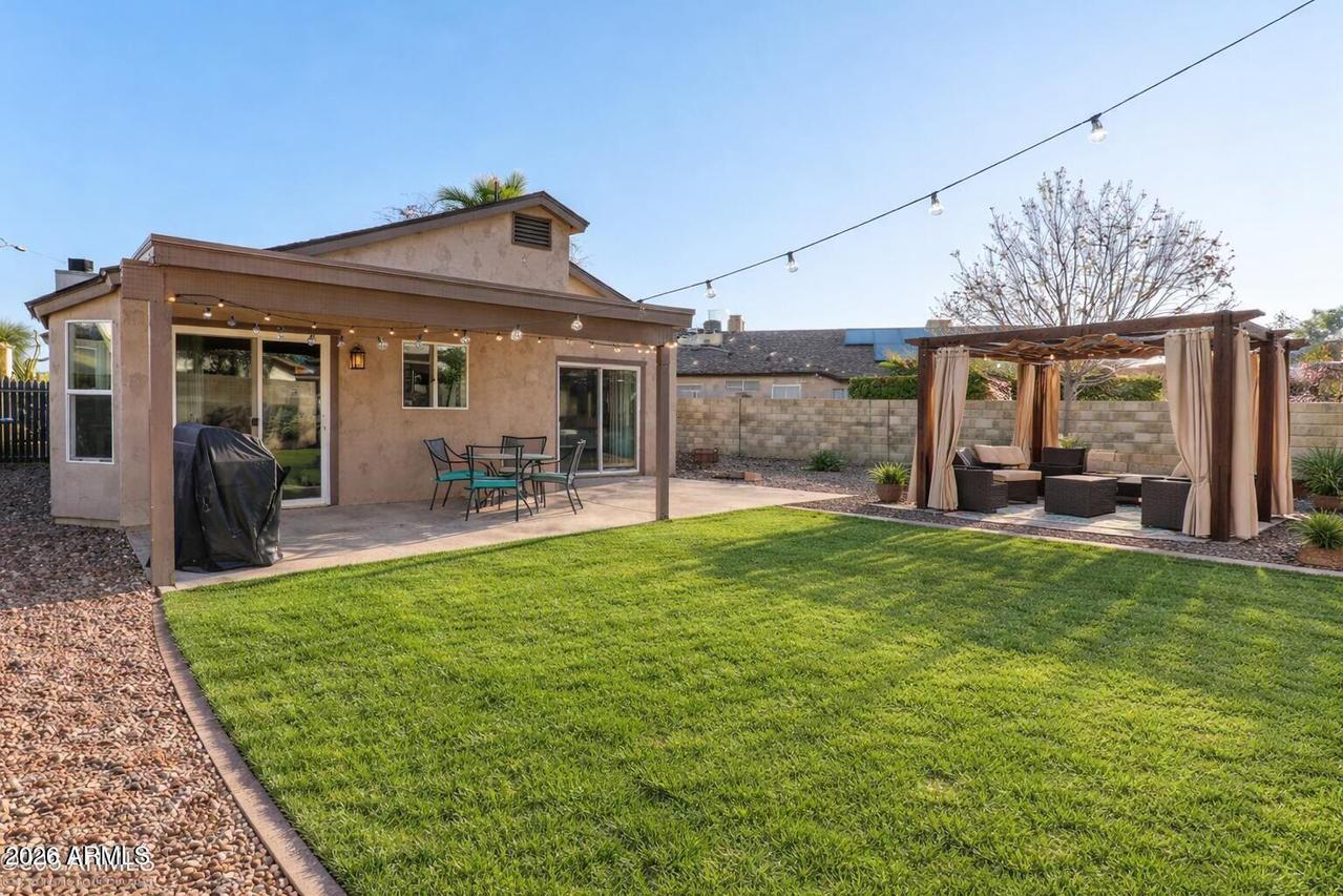 23658 N 36th Dr., Glendale, AZ 85310