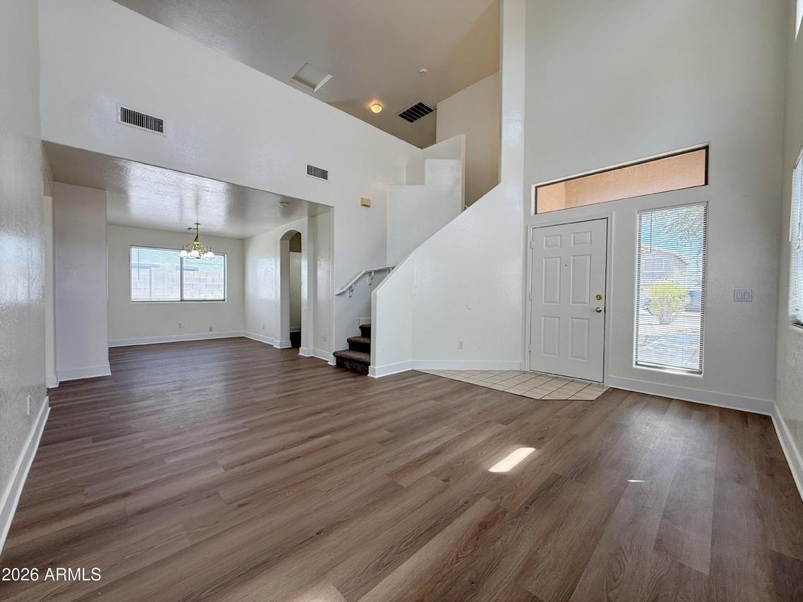 7036 N 77th Dr., Glendale, AZ 85303