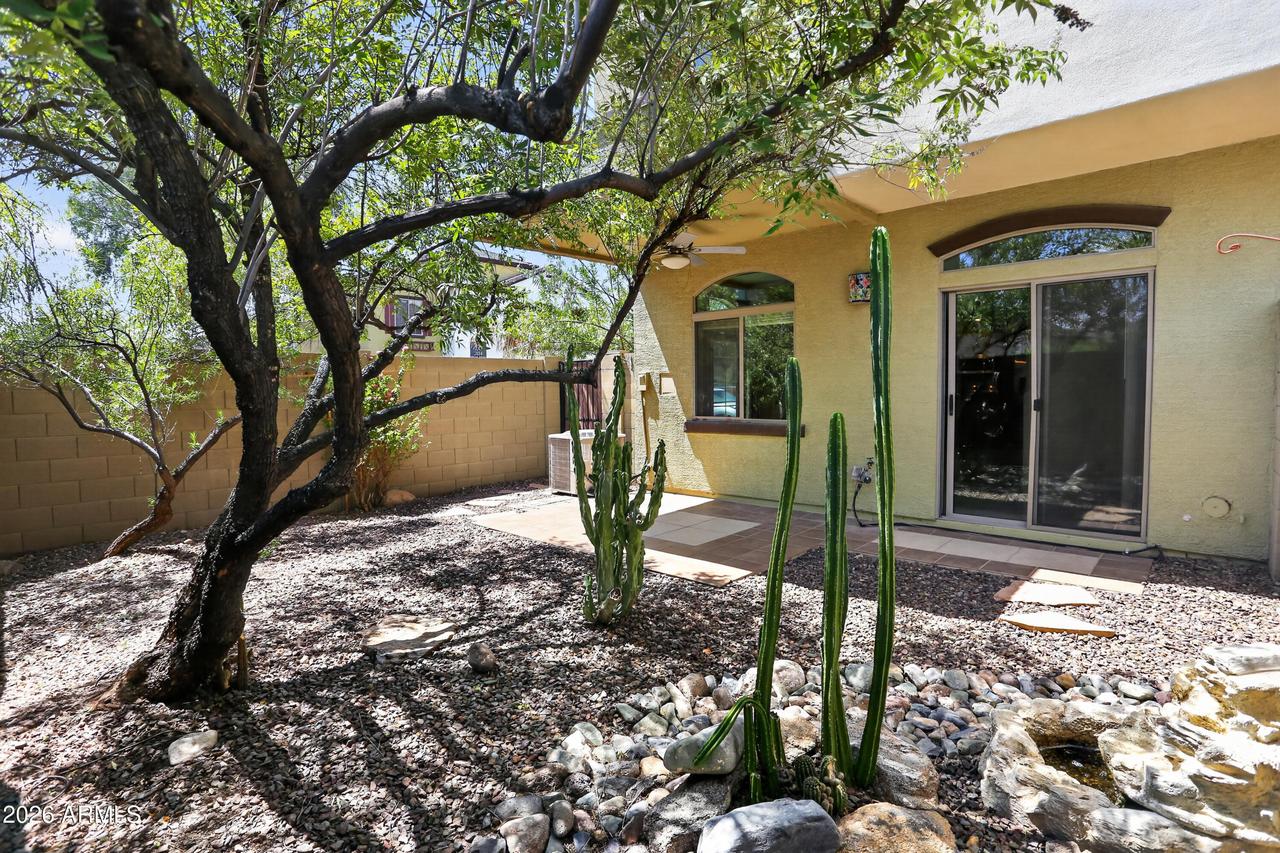 2725 E Mine Creek Rd. #1025, Phoenix, AZ 85024